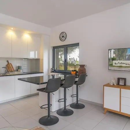 Contemporary 1 Bed In Marina Park לאגוּ‏ש