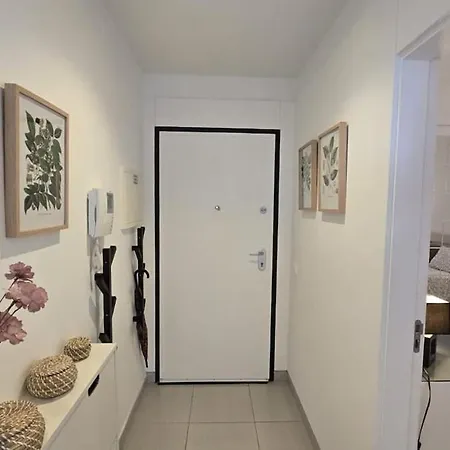 Appartamento Contemporary 1 Bed In Marina Park